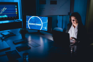 Blockchain na Governança Corporativa: Potencial e Desafios