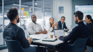 Conselheiro Consultivo: por que ele se tornou indispensável para fortalecer o relacionamento com clientes