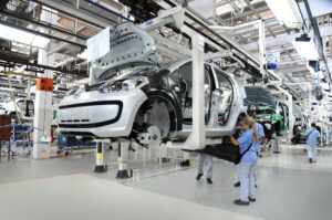 Quando reduzir custos vira uma questão de sobrevivência: o que o caso da Volkswagen ensina aos empresários
